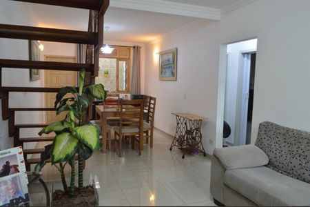 Casa de condomínio à venda com 600m², 3 quartos e 3 vagasSala 1