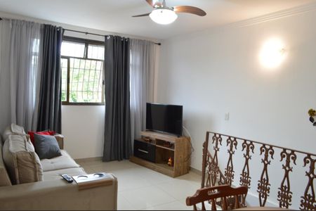 Casa de condomínio à venda com 600m², 3 quartos e 3 vagasSala 2