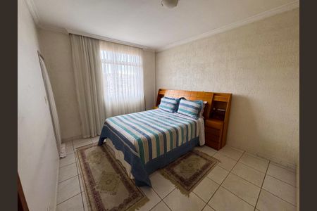 Apartamento à venda com 213m², 4 quartos e 4 vagasSuíte 1