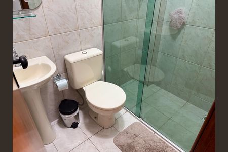 Apartamento à venda com 213m², 4 quartos e 4 vagasBanheiro da Suíte 2