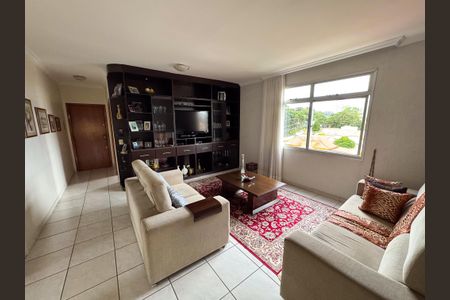 Apartamento à venda com 213m², 4 quartos e 4 vagasQuarto 2