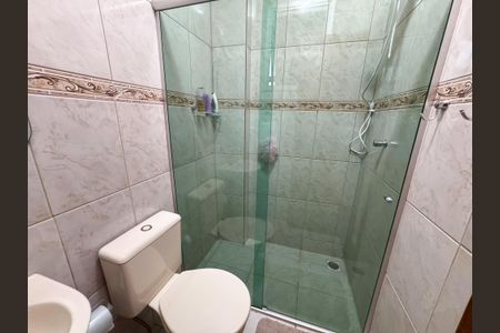 Apartamento à venda com 213m², 4 quartos e 4 vagasBanheiro da Suíte 2