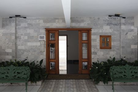 Apartamento para alugar com 80m², 2 quartos e 1 vagaHall de entrada