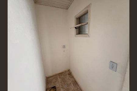 Casa para alugar com 60m², 2 quartos e 2 vagasCorredor