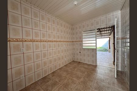 Casa para alugar com 60m², 2 quartos e 2 vagasCozinha