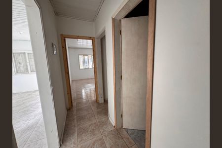 Casa para alugar com 60m², 2 quartos e 2 vagasCorredor