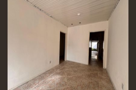 Casa para alugar com 60m², 2 quartos e 2 vagasSala