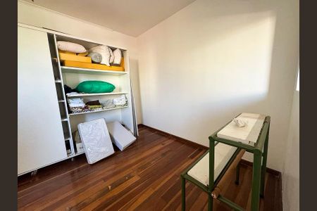 Casa à venda com 360m², 5 quartos e 4 vagasSuíte 2