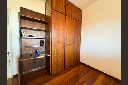 Casa à venda com 360m², 5 quartos e 4 vagasQuarto 4