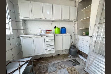 Casa à venda com 360m², 5 quartos e 4 vagasCozinha 2