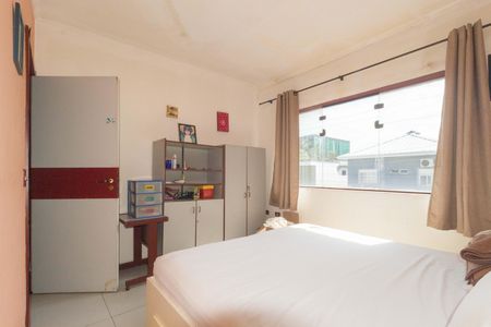 Casa à venda com 180m², 4 quartos e 3 vagas Casa à venda com 180m², 4 quartos e 3 vagasQuarto 2