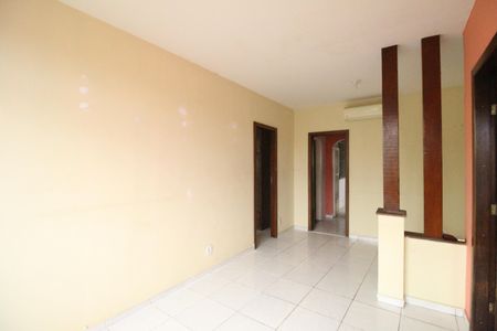 Casa de condomínio à venda com 100m², 4 quartos e sem vagaSala 2