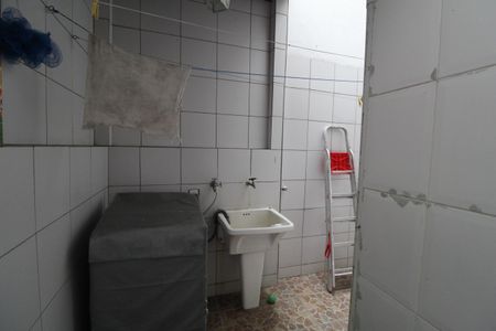 Casa de condomínio à venda com 100m², 4 quartos e sem vagaÁrea de serviço 1