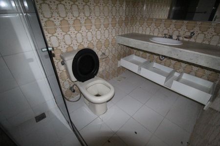 Casa de condomínio à venda com 100m², 4 quartos e sem vagaBanheiro 1