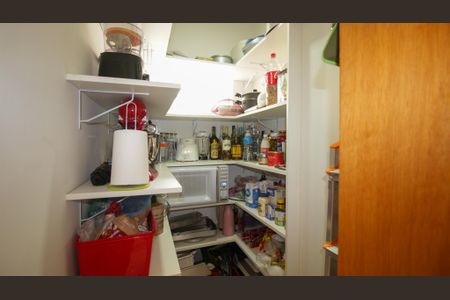 Casa à venda com 250m², 3 quartos e 2 vagasDespensa