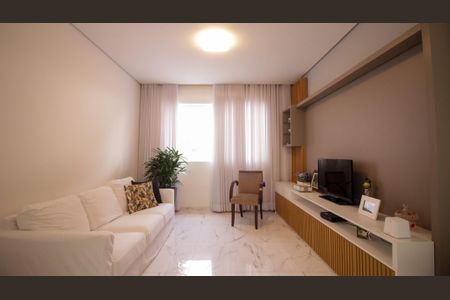 Casa à venda com 250m², 3 quartos e 2 vagasSala