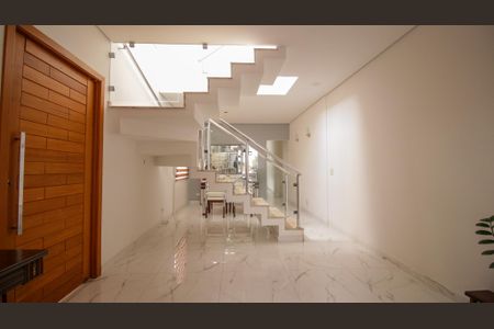 Casa à venda com 250m², 3 quartos e 2 vagasSala