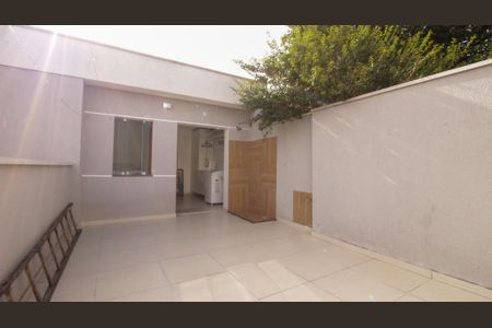 Casa à venda com 250m², 3 quartos e 2 vagasQuintal
