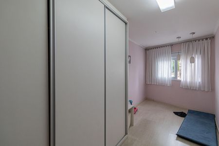 Casa à venda com 235m², 2 quartos e 3 vagas Casa à venda com 235m², 2 quartos e 3 vagasQuarto 2