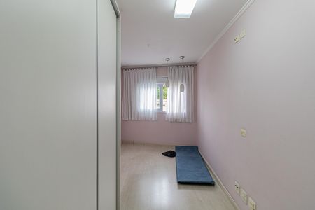 Casa à venda com 235m², 2 quartos e 3 vagas Casa à venda com 235m², 2 quartos e 3 vagasQuarto 2