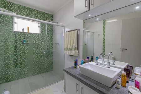 Casa à venda com 235m², 2 quartos e 3 vagas Casa à venda com 235m², 2 quartos e 3 vagasBanheiro