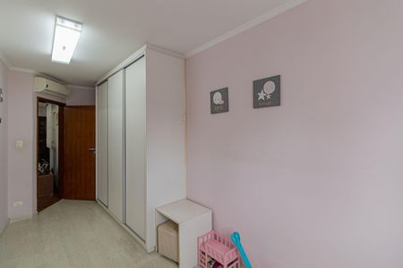 Casa à venda com 235m², 2 quartos e 3 vagas Casa à venda com 235m², 2 quartos e 3 vagasQuarto 2