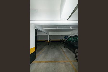 Apartamento à venda com 180m², 4 quartos e 3 vagas Apartamento à venda com 180m², 4 quartos e 3 vagasGaragem