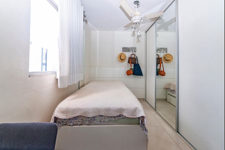 Apartamento à venda com 180m², 4 quartos e 3 vagas Apartamento à venda com 180m², 4 quartos e 3 vagasQuarto 2