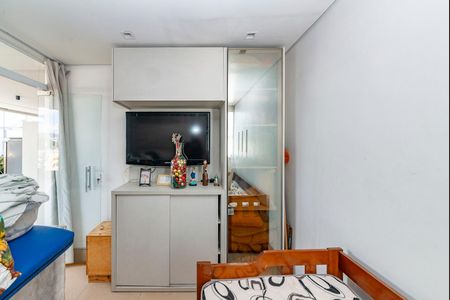 Apartamento à venda com 180m², 4 quartos e 3 vagas Apartamento à venda com 180m², 4 quartos e 3 vagasQuarto 1