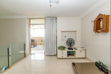 Apartamento à venda com 180m², 4 quartos e 3 vagas Apartamento à venda com 180m², 4 quartos e 3 vagasSala 3