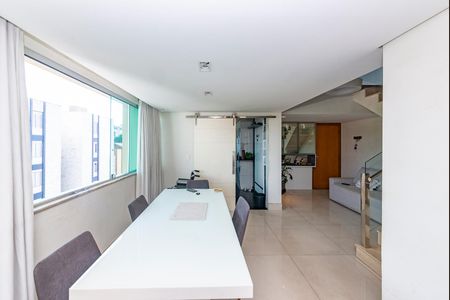 Apartamento à venda com 180m², 4 quartos e 3 vagas Apartamento à venda com 180m², 4 quartos e 3 vagasSala 2