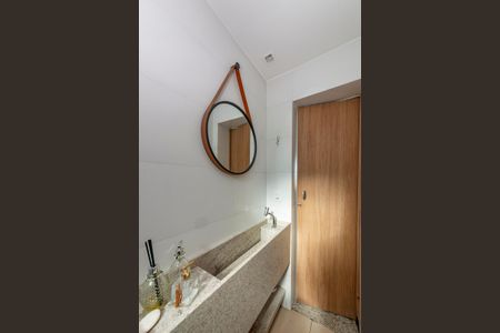 Apartamento à venda com 180m², 4 quartos e 3 vagas Apartamento à venda com 180m², 4 quartos e 3 vagasLavabo