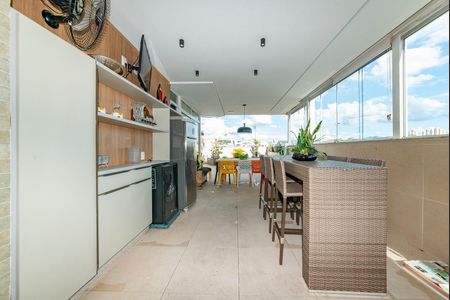 Apartamento à venda com 180m², 4 quartos e 3 vagas Apartamento à venda com 180m², 4 quartos e 3 vagasVaranda gourmet