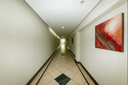 Apartamento à venda com 180m², 4 quartos e 3 vagas Apartamento à venda com 180m², 4 quartos e 3 vagasEntrada