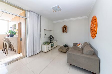 Apartamento à venda com 180m², 4 quartos e 3 vagas Apartamento à venda com 180m², 4 quartos e 3 vagasSala 3