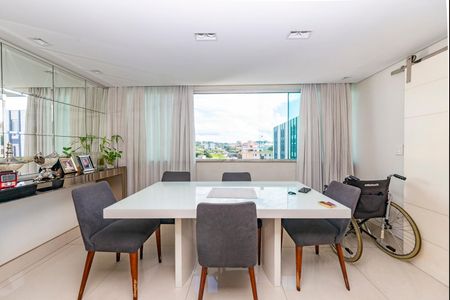 Apartamento à venda com 180m², 4 quartos e 3 vagas Apartamento à venda com 180m², 4 quartos e 3 vagasSala 2