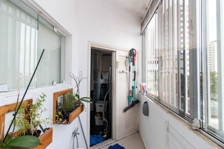 Apartamento à venda com 175m², 2 quartos e 7 vagasVaranda suíte 2