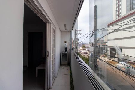 Apartamento à venda com 175m², 2 quartos e 7 vagasVaranda