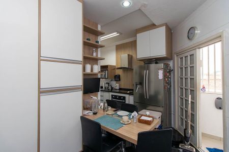 Apartamento à venda com 175m², 2 quartos e 7 vagasCozinha