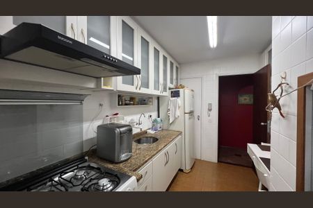 Apartamento à venda com 75m², 2 quartos e 1 vagaCozinha