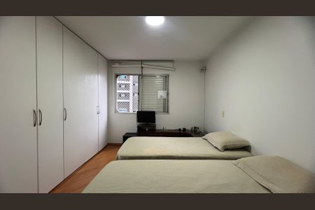 Apartamento à venda com 75m², 2 quartos e 1 vagaSuíte 