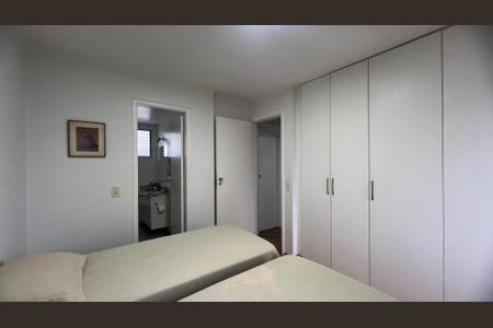 Apartamento à venda com 75m², 2 quartos e 1 vagaSuíte 