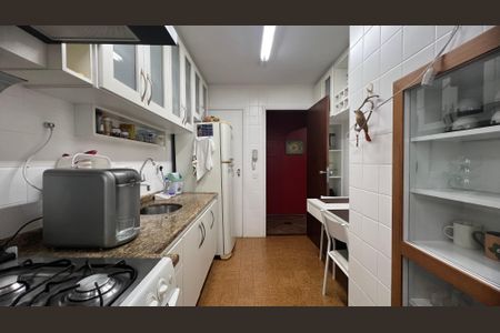 Apartamento à venda com 75m², 2 quartos e 1 vagaCozinha