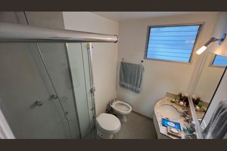 Apartamento à venda com 75m², 2 quartos e 1 vagaBanheiro da Suíte