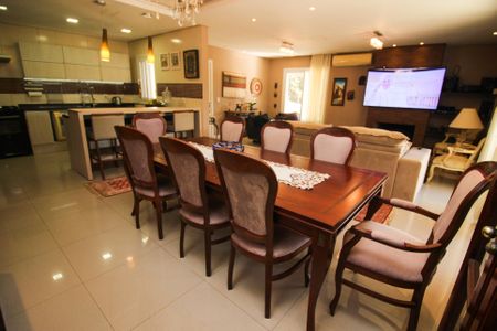 Casa à venda com 400m², 4 quartos e 5 vagasSala de Jantar