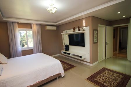 Casa à venda com 400m², 4 quartos e 5 vagasSuíte 1