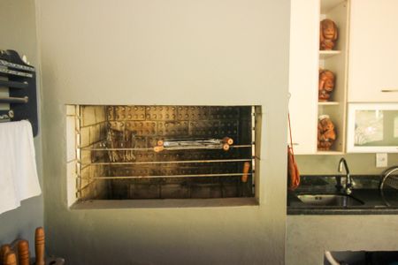 Casa à venda com 400m², 4 quartos e 5 vagasChurrasqueira