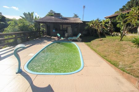 Casa à venda com 400m², 4 quartos e 5 vagasPiscina