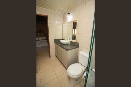 Casa à venda com 400m², 4 quartos e 5 vagasBanheiro da Suíte 4