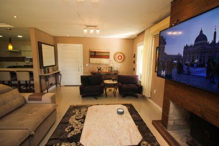 Casa à venda com 400m², 4 quartos e 5 vagasSala